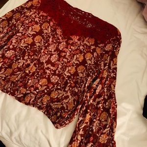 Floral cropped blouse